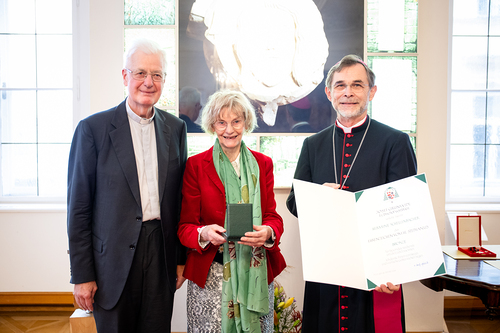 Ordensverleihung / Erzdiözese Wien/ Schönlaub, Stephan Schönlaub Ordensverleihung